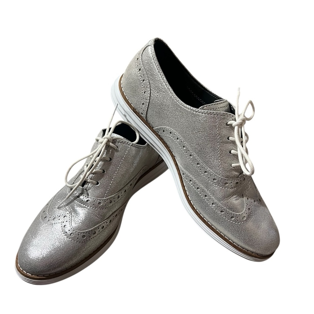 Cole Haan Zero Grand Women’s Wingtip Classic Shoe Size 7 Silver Metallic